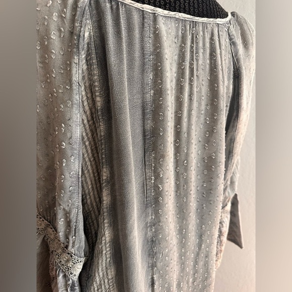 Young Threads Boho Flowy Blouse Size L - NWT - Picture 4 of 8